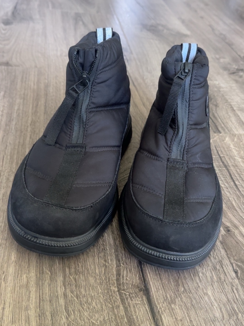 Canada Goose Cypress Puffer Boots - Picture 10 of 12